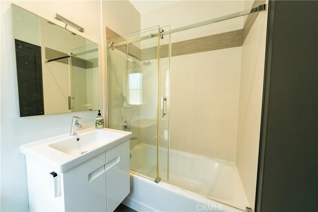 1873 S Los Robles Avenue, San Marino, California 91108 home-pic-39